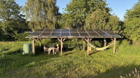 het goede leven, genieten van de tuin.